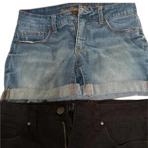 Faded Glory Denim Shorts Set Front & Back Pockets Buttons & Zipper Folded Hem